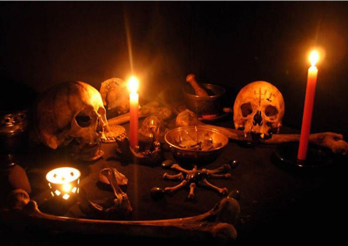dontfallforfakebabasandtantriks:ukpolicecautionindiancommunity